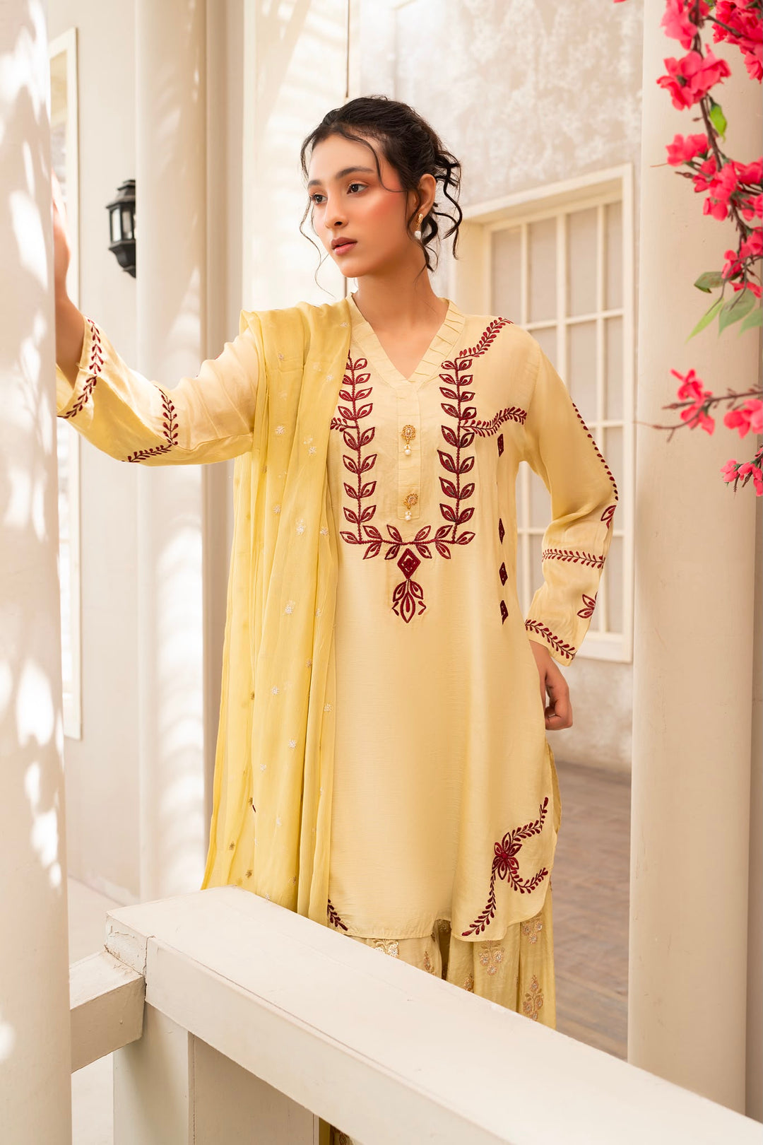 Sheesha silk embroidered