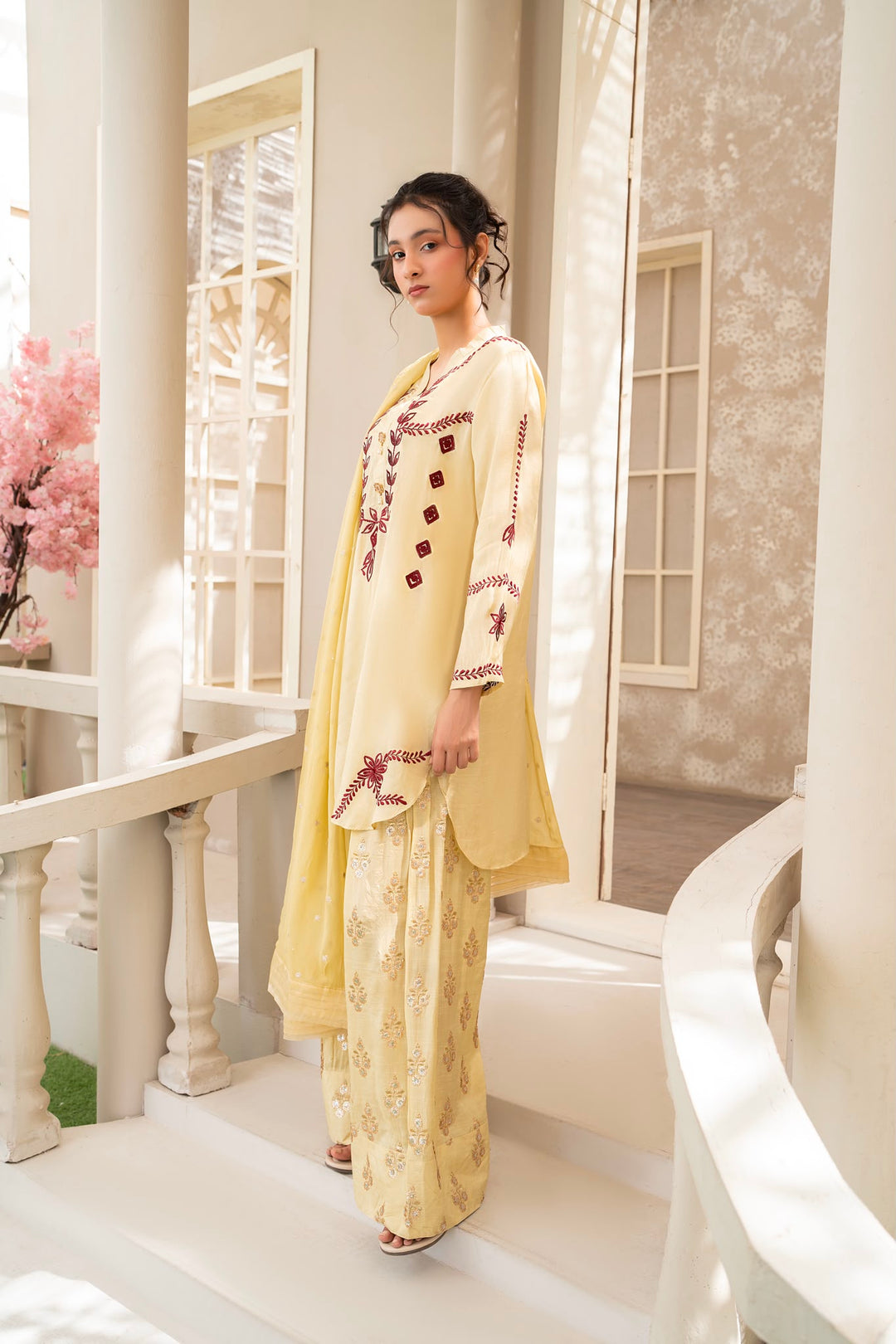 Sheesha silk embroidered
